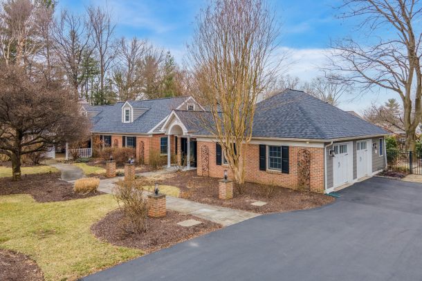 View info for 30 College Ave., Haverford